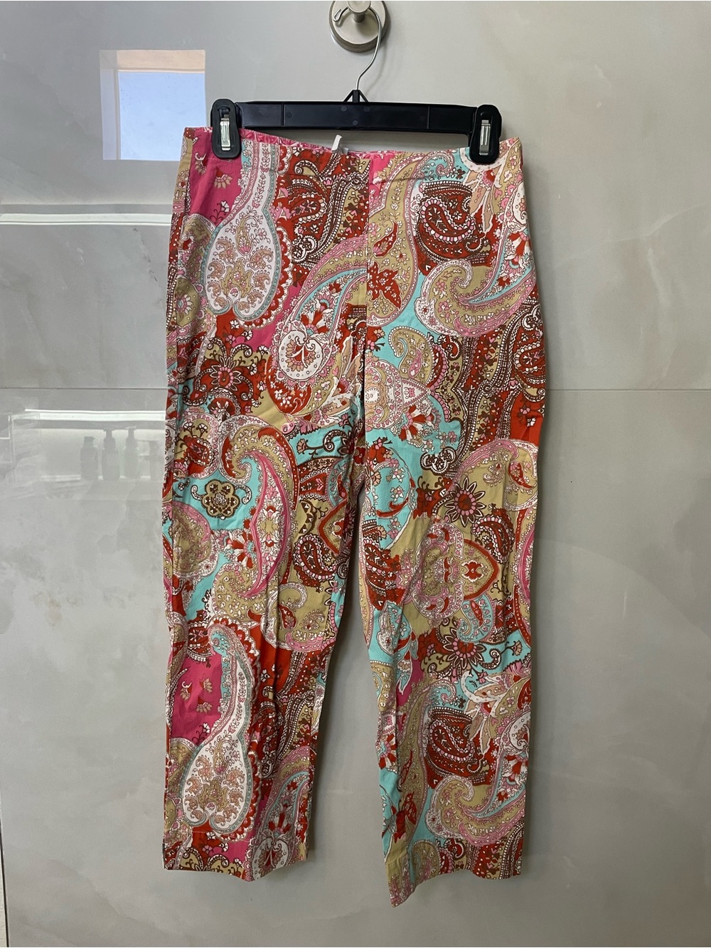 CAbi Paisley Print Wide-Leg Capri Pants Style #939